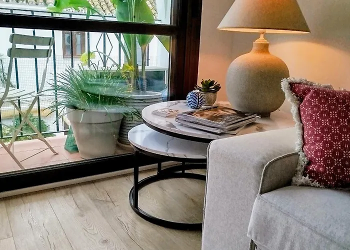 Impressive With 3 Bedrooms Metres From The Apartament *