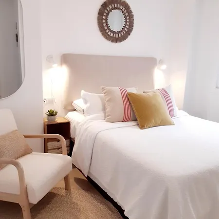 Impressive With 3 Bedrooms Metres From The