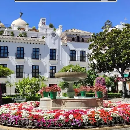 Lejlighed Impressive With 3 Bedrooms Metres From The Estepona