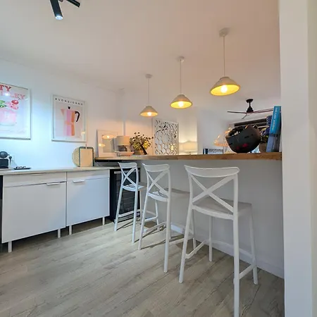 Impressive With 3 Bedrooms Metres From The * Estepona