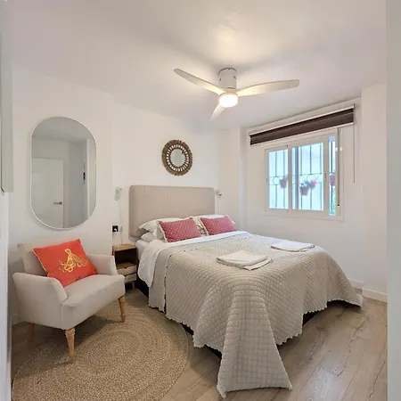Impressive With 3 Bedrooms Metres From The Lägenhet Estepona