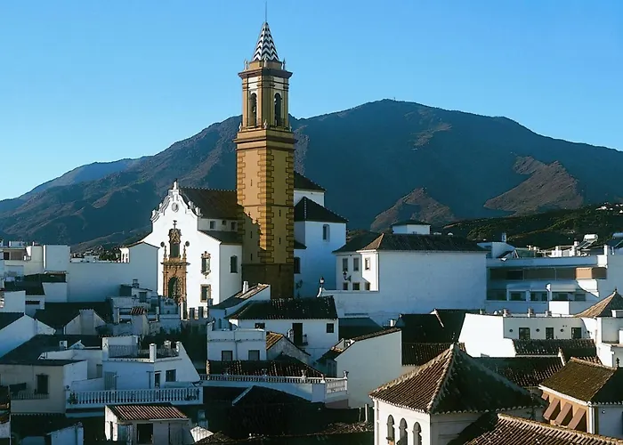 Impressive With 3 Bedrooms Metres From The