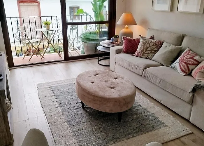 Impressive With 3 Bedrooms Metres From The Estepona