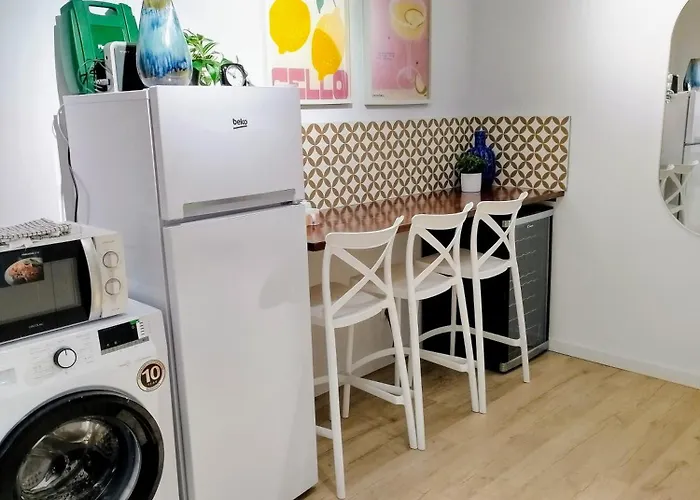 Impressive With 3 Bedrooms Metres From The *