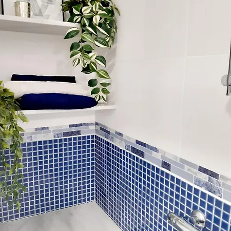 Impressive With 3 Bedrooms Metres From The * Estepona