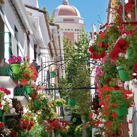 Impressive With 3 Bedrooms Metres From The * Estepona