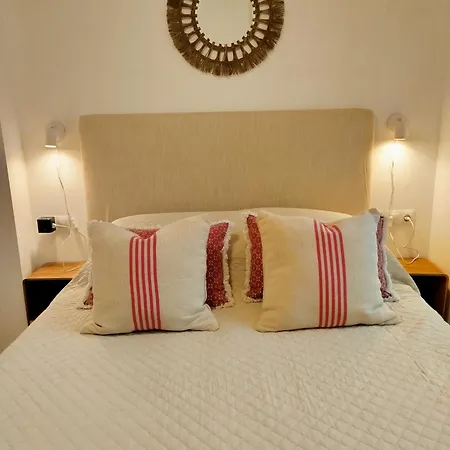 Apartament Impressive With 3 Bedrooms Metres From The Estepona